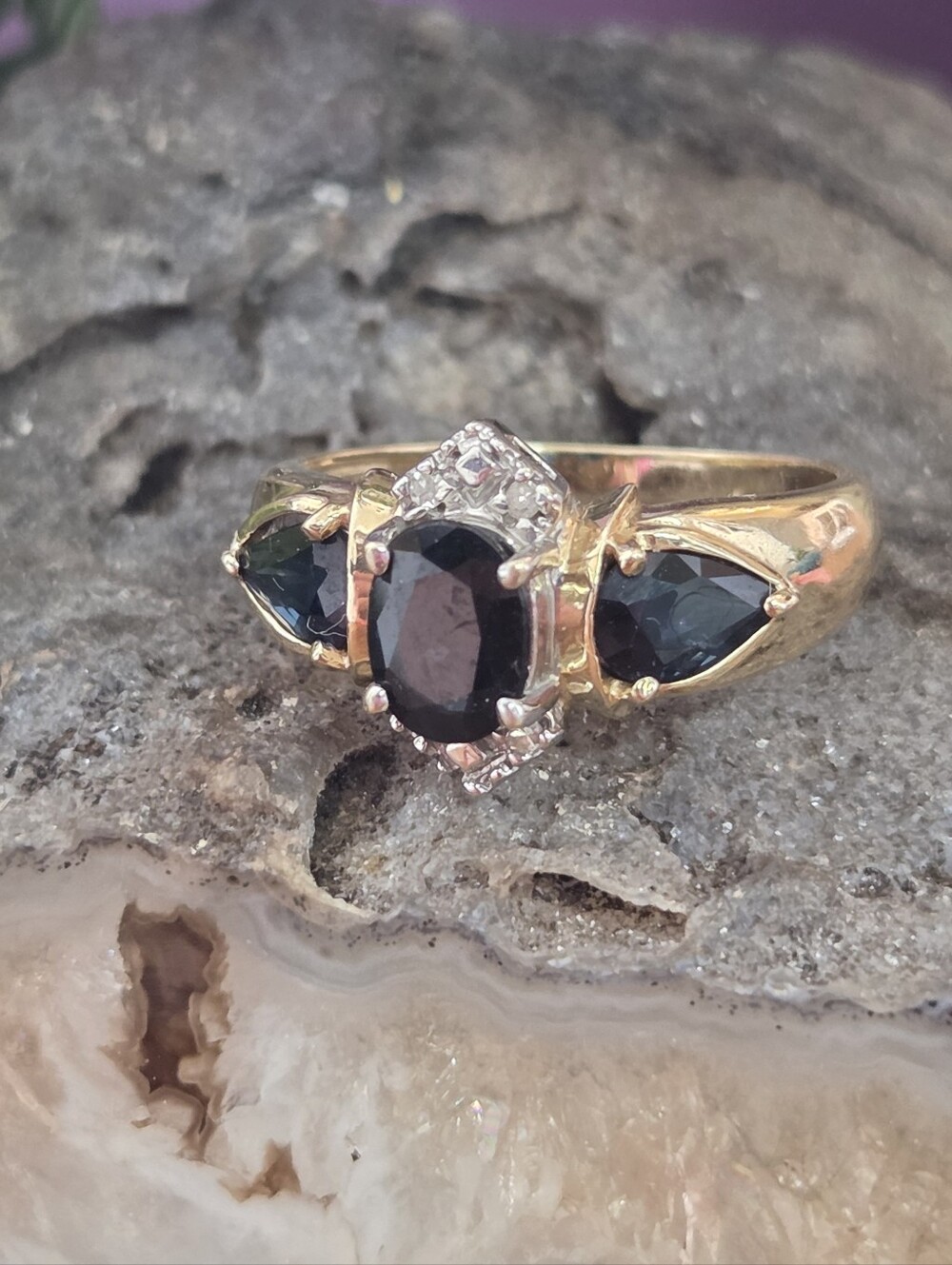 Gorgeous Vintage Sapphire And Diamiond 14k White & Yellow Gold Ring 7.5